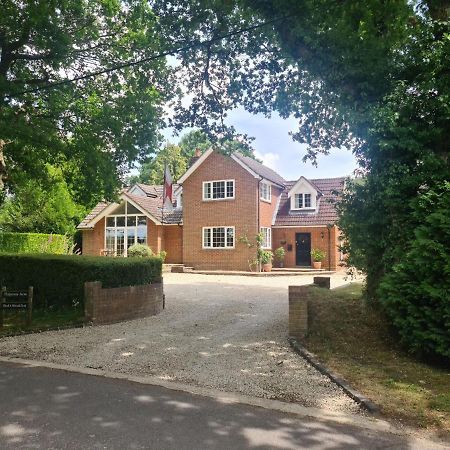Bed and Breakfast Ha'Penny Acre Sherfield English Экстерьер фото
