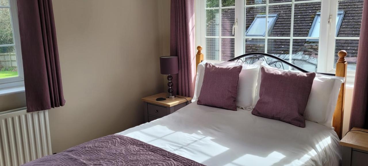 Bed and Breakfast Ha'Penny Acre Sherfield English Экстерьер фото