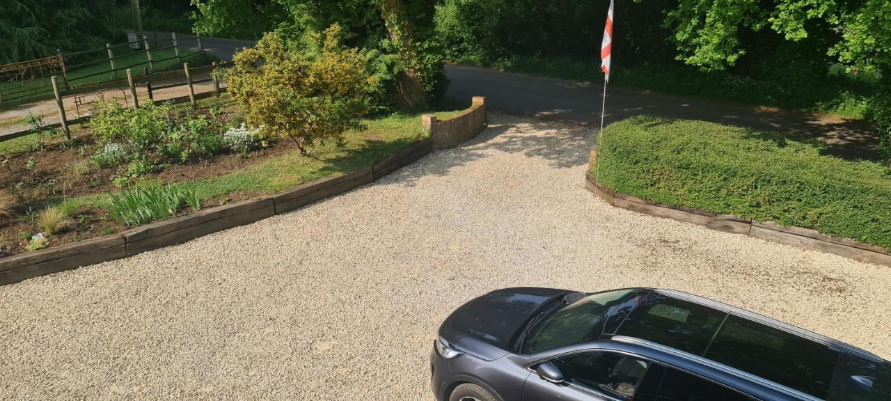 Bed and Breakfast Ha'Penny Acre Sherfield English Экстерьер фото